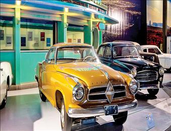 نمایشگاه خودروهای نو و قدیمی کویت بعد از ۱۳ سال وقفه